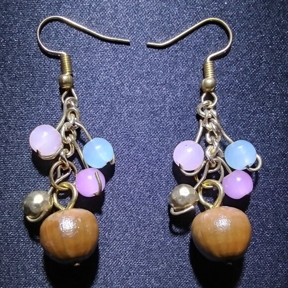 Colorful Willow Oak Nut Earrings - Picture 1 of 1